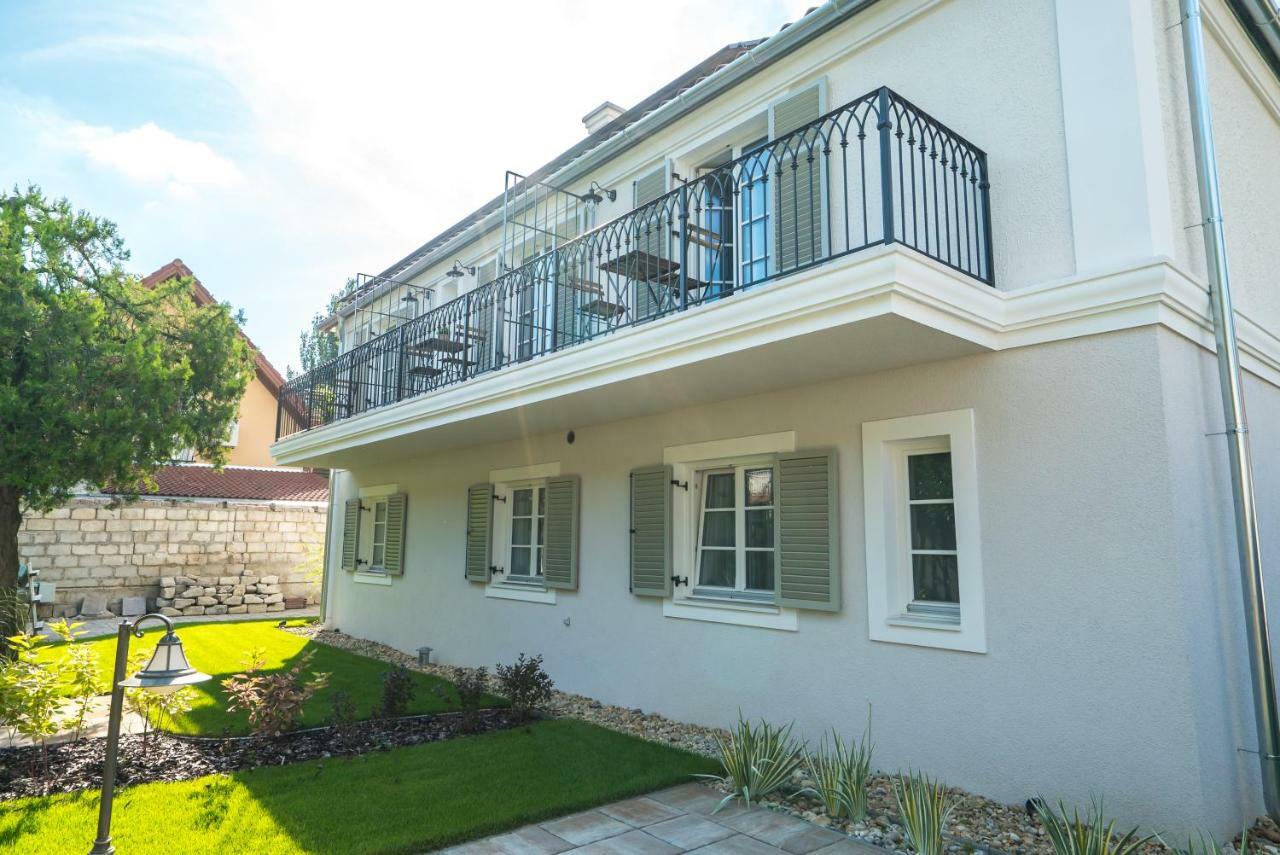 Secca Apartman Siófok Exterior foto
